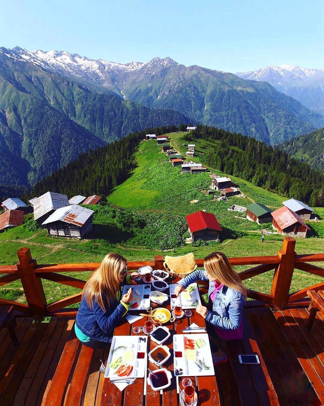 ​​​​​​​Karadeniz’in Saklı Yaylaları: Trabzon’da Kalabalıklardan Uzak, Lüks Bir Doğa Kaçışı